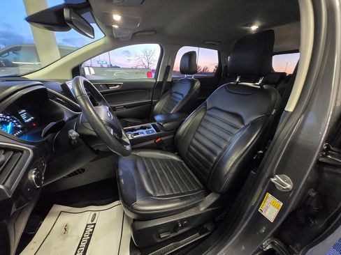 Used 2022 Ford Edge SEL w/ Convenience Package image 9