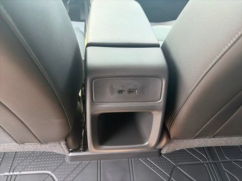 New 2026 Chevrolet Trax LT w/ Sunroof Package FWD image 13
