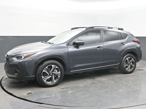 Used 2025 Subaru Crosstrek 2.0i Premium w/ Crosstrek Mirror Package image 5