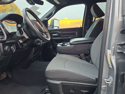 Used 2024 RAM 2500 Big Horn w/ Bed Utility Group image 2