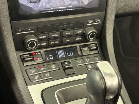 Certified 2024 Porsche 718 Boxster RWD image 15