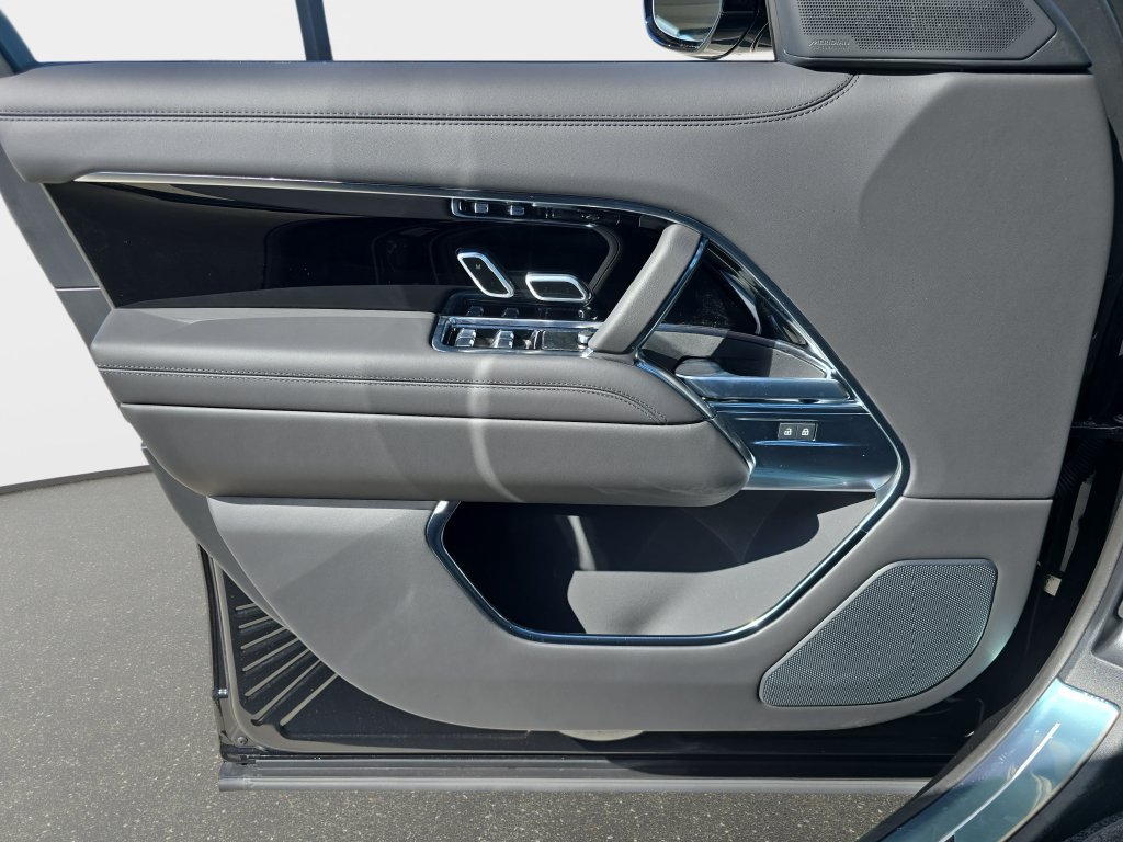 New 2026 Land Rover Range Rover SE AWD/4WD image 28