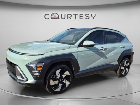 Used 2024 Hyundai Kona Limited AWD/4WD image 1