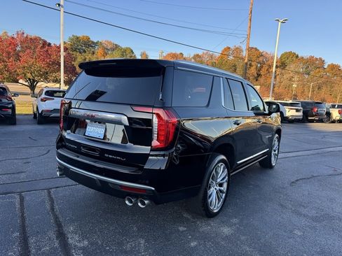 Certified 2023 GMC Yukon Denali image 7