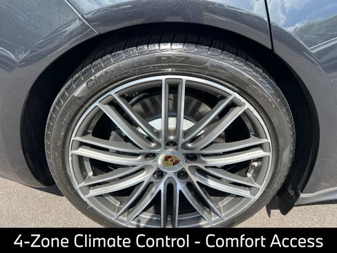Used 2020 Porsche Panamera 4 Executive AWD/4WD image 16