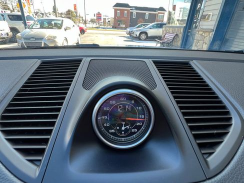 Used 2018 Porsche Macan suv image 27