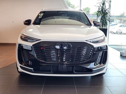 New 2027 Audi SQ6 e-tron Premium Plus AWD/4WD image 4