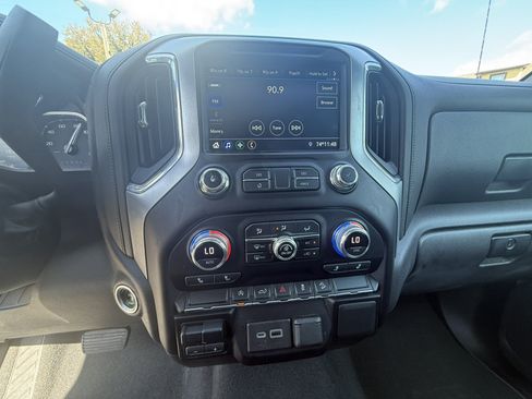 Used 2021 GMC Sierra 1500 SLE AWD/4WD image 11