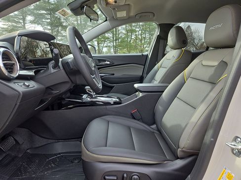 New 2026 Chevrolet Trax ACTIV w/ Driver Confidence Package image 14