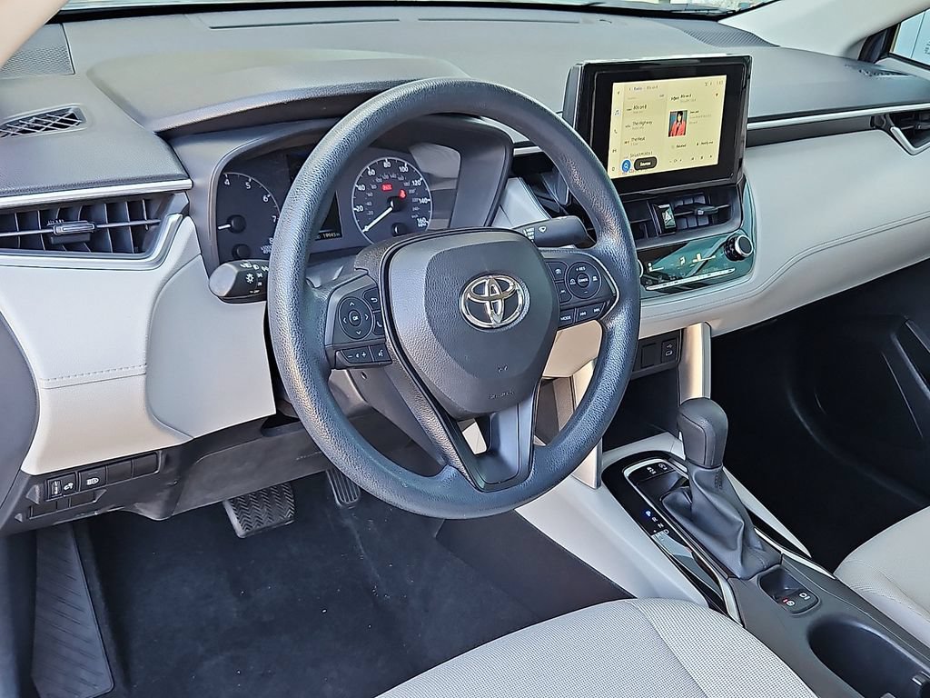 Used 2023 Toyota Corolla Cross L FWD image 25