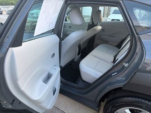 Used 2026 Hyundai Kona SE FWD image 7