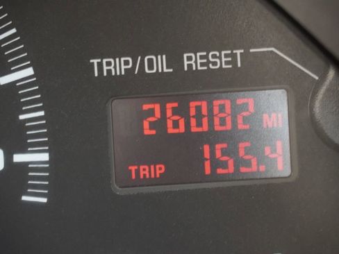 Used 2002 Chevrolet Camaro LT RWD image 8