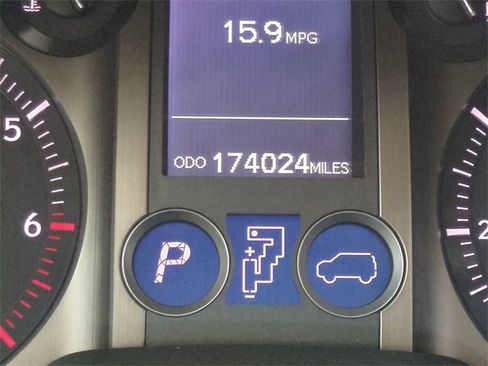 Used 2011 Lexus GX 460 image 34