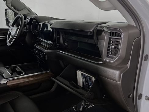 Used 2024 Chevrolet Silverado 2500 LT w/ Texas Edition image 33