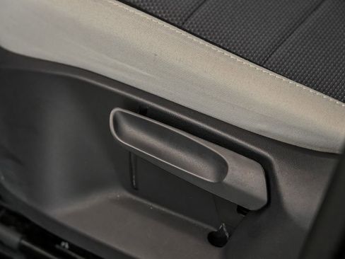 Certified 2025 Volkswagen Taos S image 15