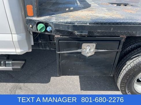 Used 2019 Ford F350 Lariat w/ Lariat Value Package AWD/4WD image 3