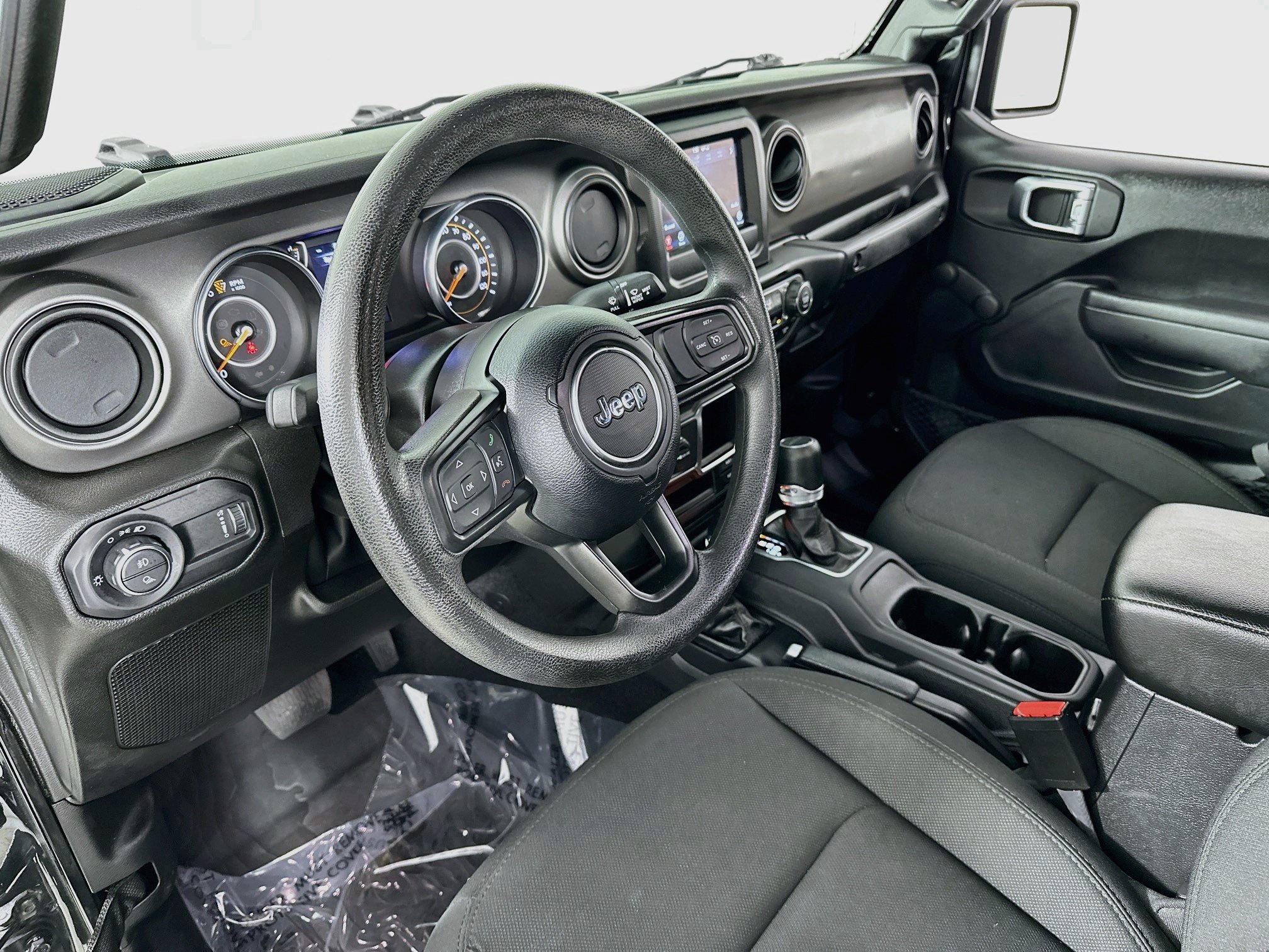 Used 2023 Jeep Gladiator Sport AWD/4WD image 9