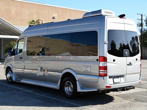 Used 2014 Mercedes-Benz Sprinter 3500 image 6