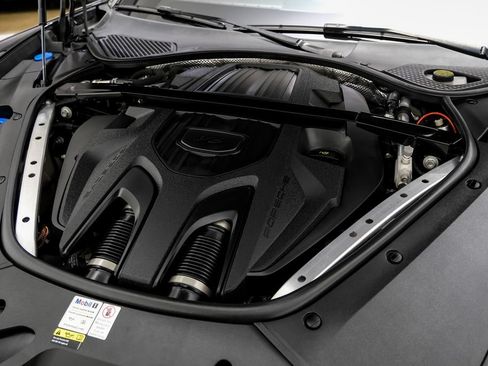 Used 2022 Porsche Panamera 4 AWD/4WD image 54