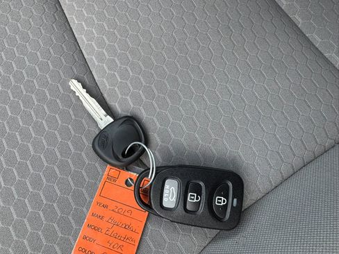 Used 2019 Hyundai Elantra SEL FWD image 44
