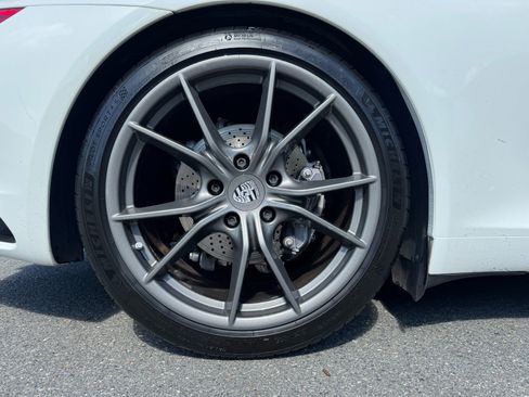 Used 2019 Porsche 911 Carrera image 59