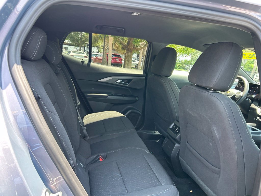 Used 2025 Chevrolet Equinox EV LT FWD image 40