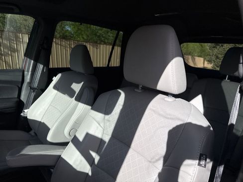 Used 2021 Honda Passport EX-L image 12