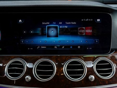 Used 2021 Mercedes-Benz E 450 4MATIC Sedan image 20