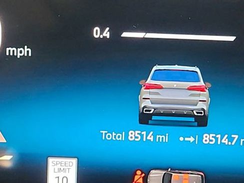 Used 2025 BMW X5 xDrive40i w/ M Sport Package image 41