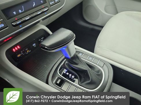 Used 2024 Hyundai Kona SEL image 20