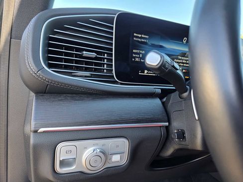 Used 2025 Mercedes-Benz GLS 450 4MATIC image 20