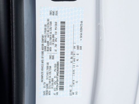 Used 2024 Ford F550 4x4 Regular Cab Super Duty image 28