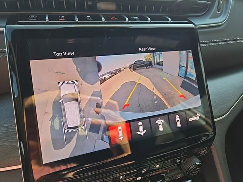 New 2025 Jeep Grand Cherokee L Limited w/ Luxury Tech Group II image 62