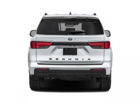 Used 2024 Toyota Sequoia Platinum image 8