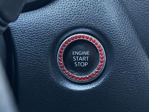 Used 2024 Toyota Corolla SE w/ SE Package image 32