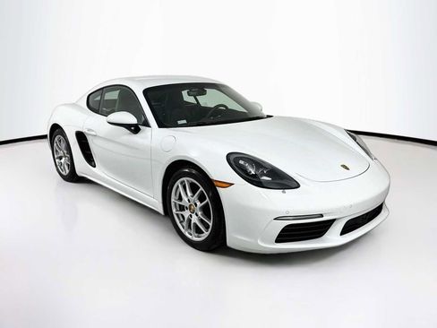 Certified 2024 Porsche 718 Cayman RWD image 7