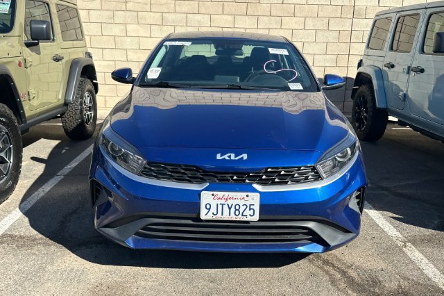 Used 2024 Kia Forte LXS w/ LXS Technology Package FWD image 2