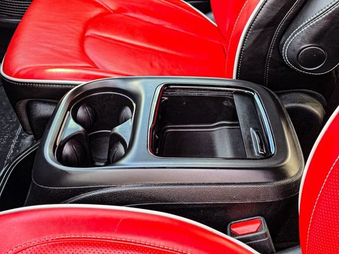 Used 2020 Chrysler Pacifica Limited w/ Quick Order Package 27H Red S image 18