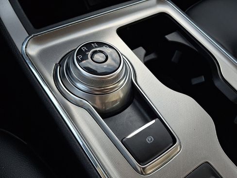 Used 2022 Ford Edge SEL w/ Convenience Package image 15