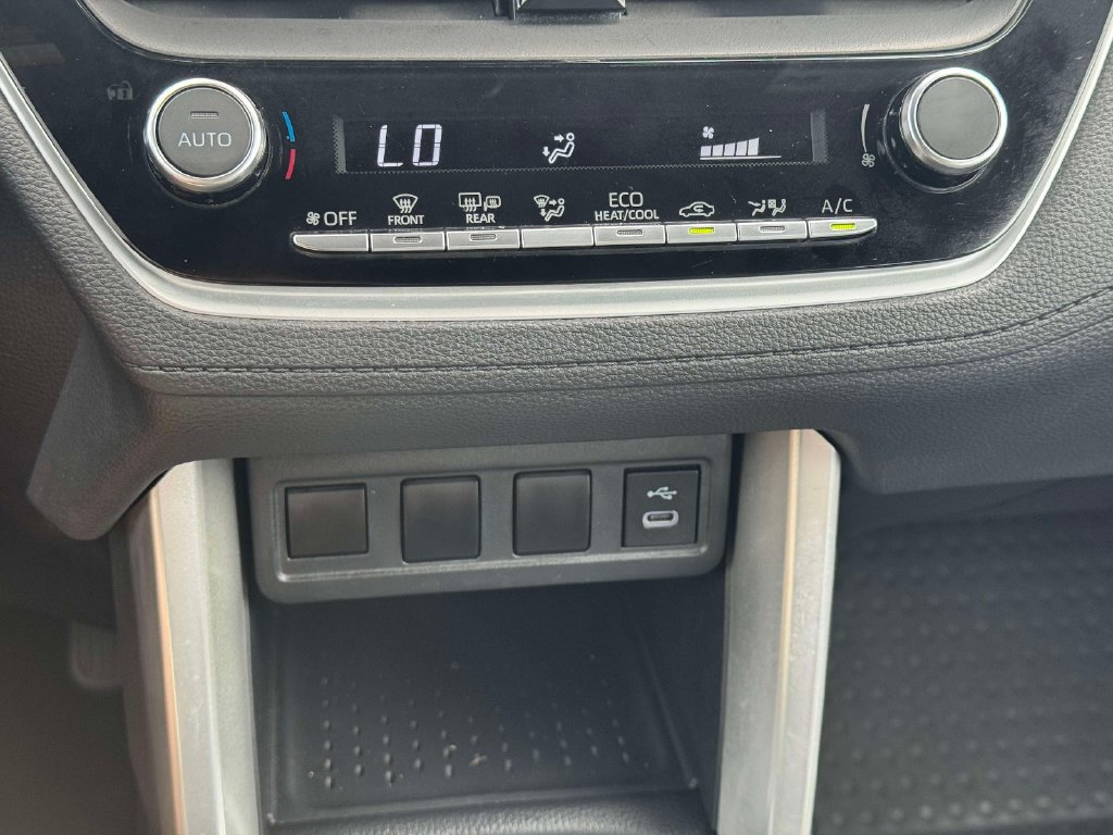 Used 2024 Toyota Corolla Cross AWD Hybrid image 27