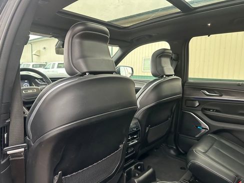 Used 2021 Jeep Grand Cherokee L Overland w/ Advanced Protech Group III image 22