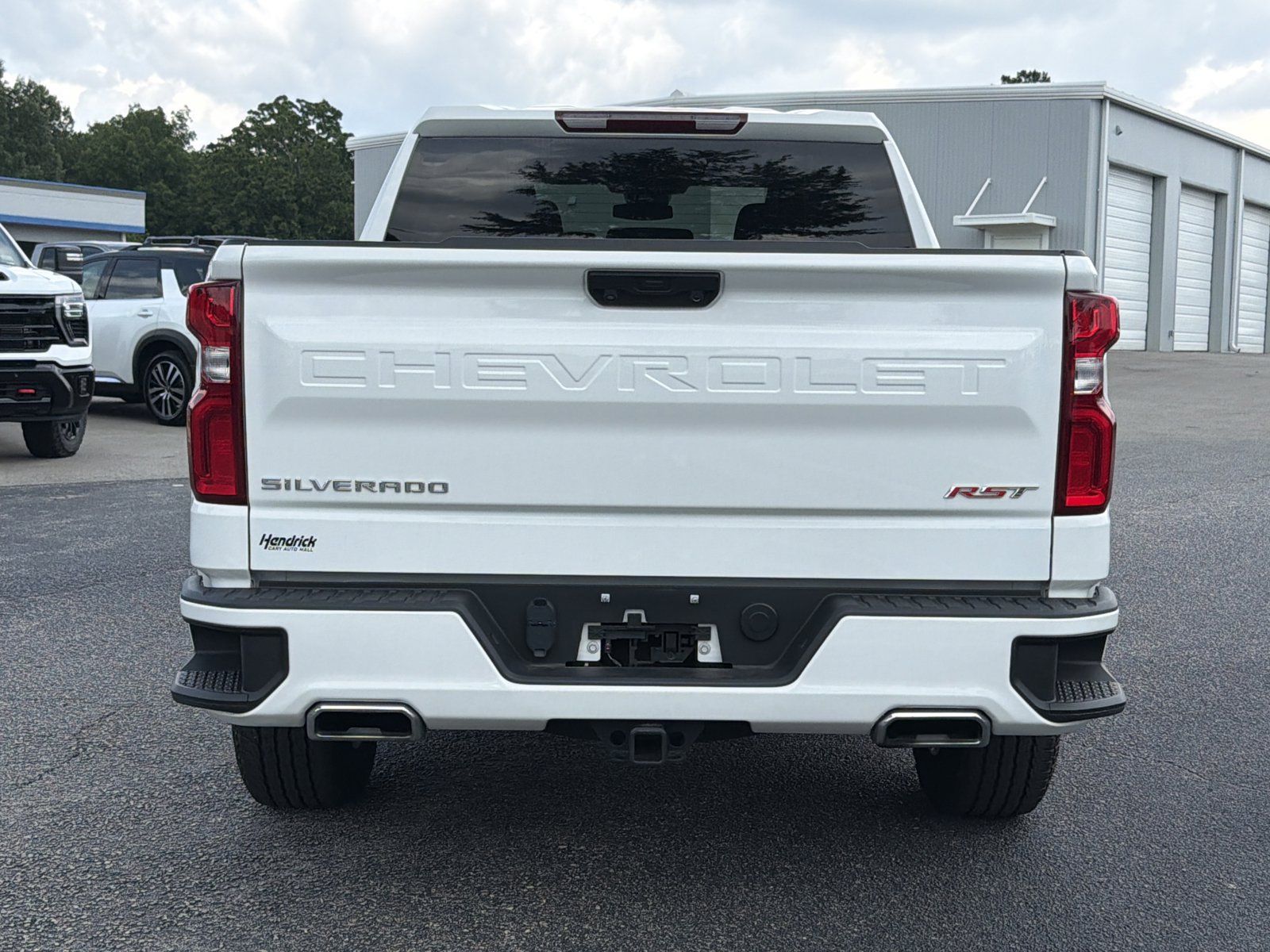 Used 2024 Chevrolet Silverado 1500 RST w/ Z71 Off-Road Package AWD/4WD image 11