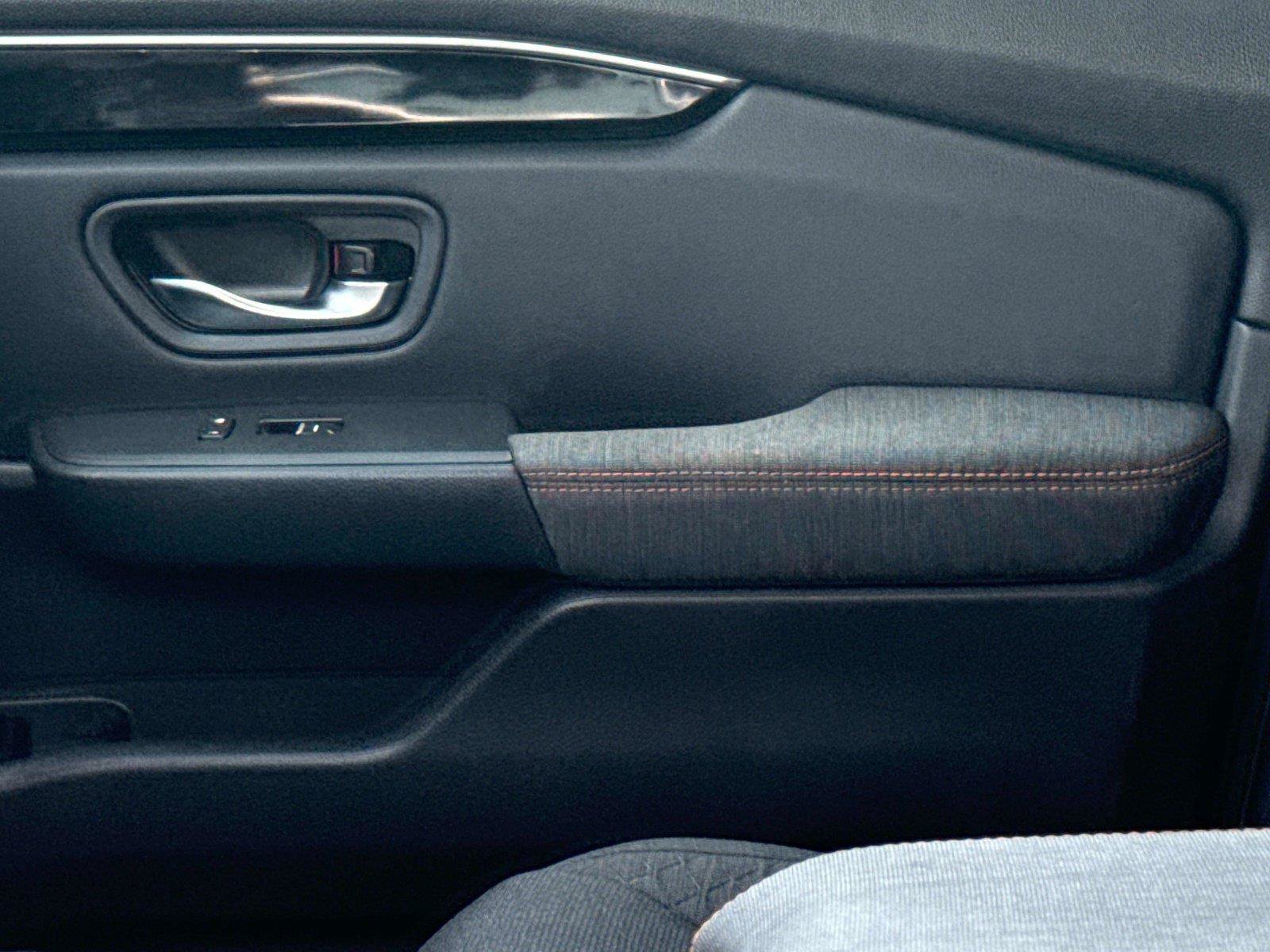 Certified 2025 Honda Pilot Sport image 21
