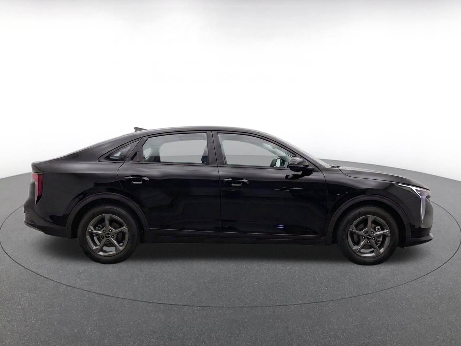 Used 2026 Kia K4 FWD image 9