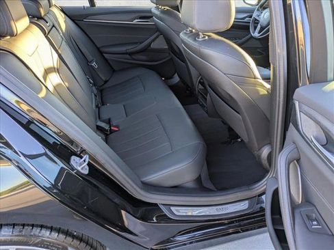 Certified 2023 BMW 530e w/ Premium Package image 20