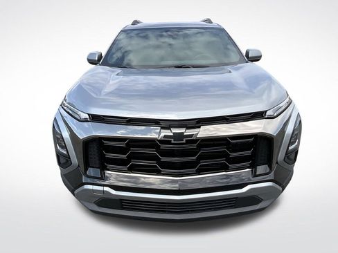 Used 2025 Chevrolet Equinox ACTIV image 9