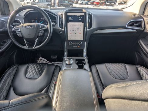 Used 2023 Ford Edge Titanium image 22