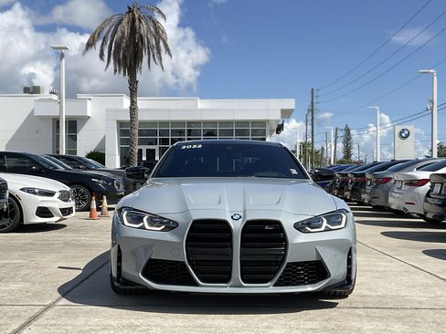 Used 2022 BMW M4 Competition w/ Executive Package RWD image 2