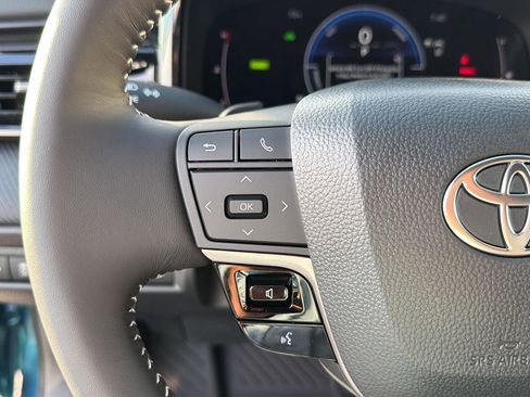 New 2026 Toyota Camry SE FWD image 21