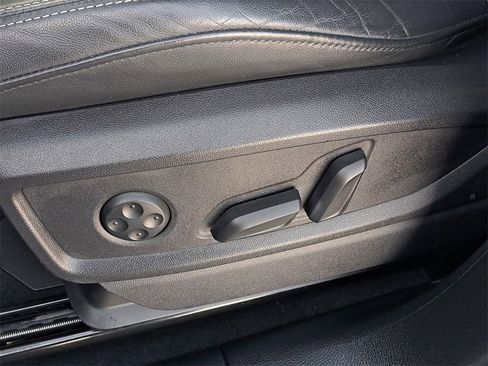 Certified 2023 Audi Q5 2.0T Premium Plus w/ Premium Plus Package image 19